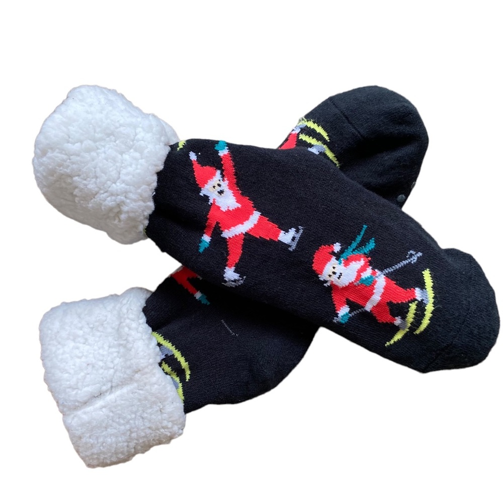NWOT Old Navy Cozy Slipper Socks One Size Santa Black White Faux Fur